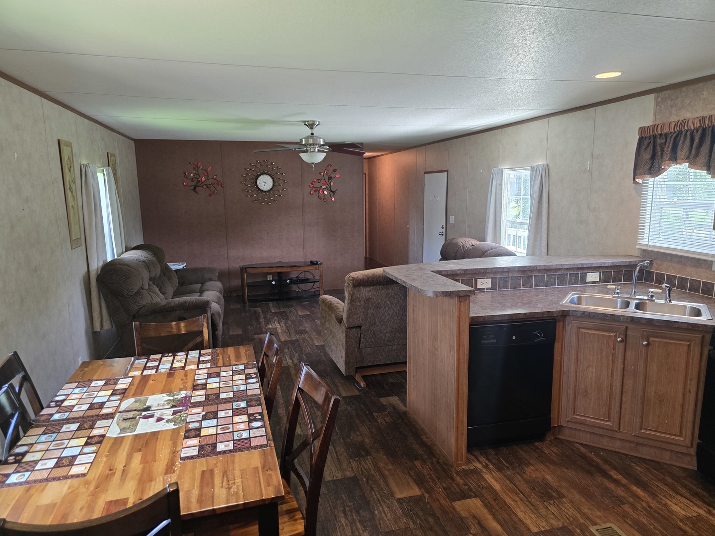 1500 Reed Street Property Photo 11