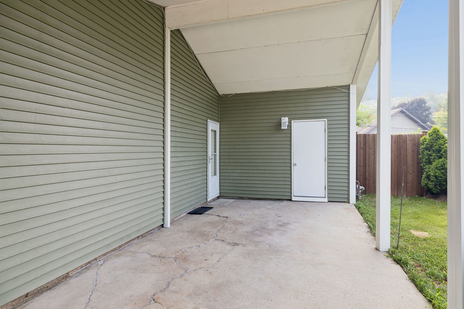 1001 Mccameron Avenue Property Photo 16