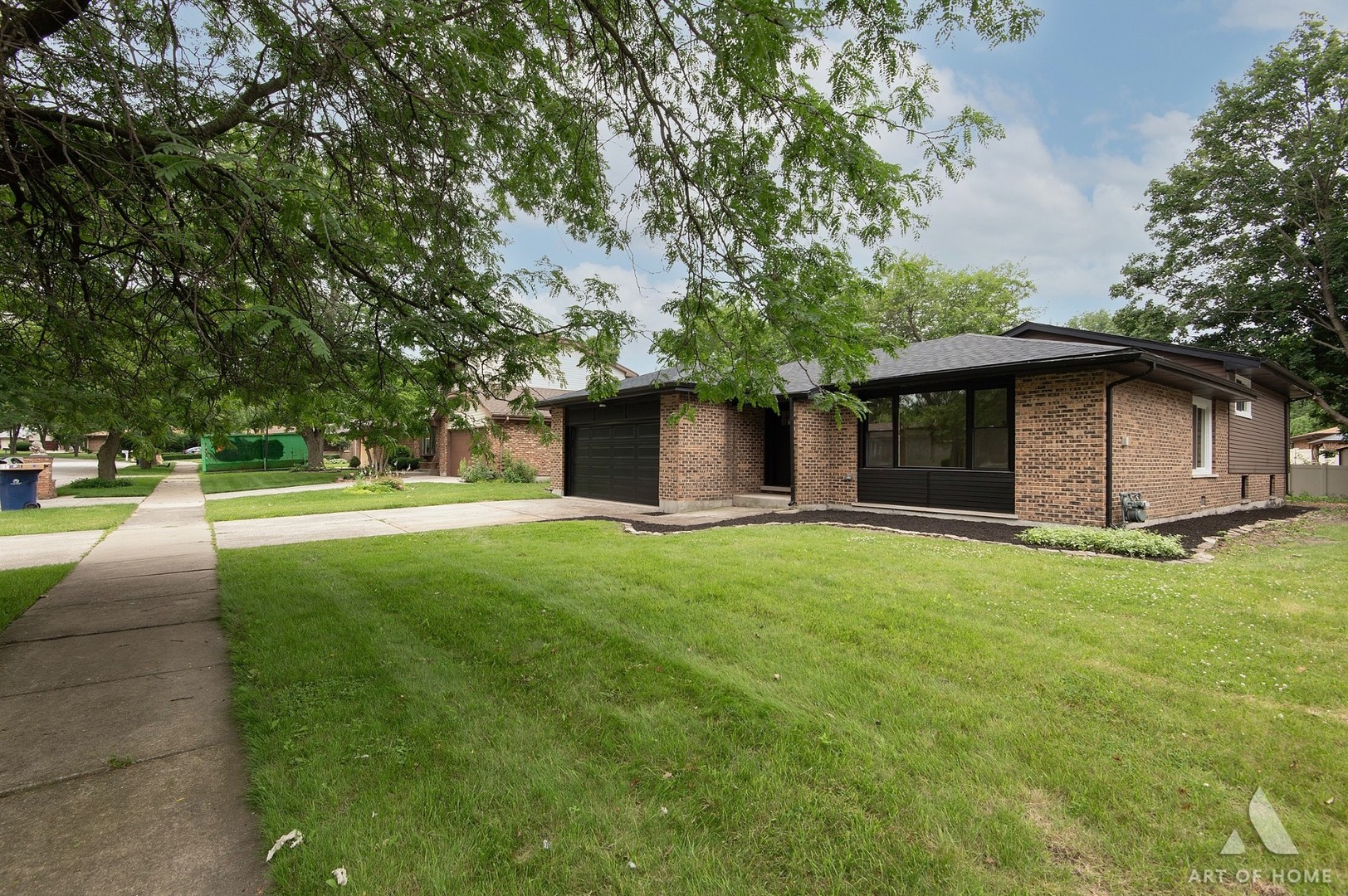 910 College Avenue Property Photo 4