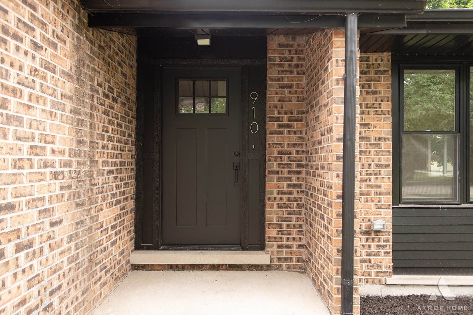 910 College Avenue Property Photo 7