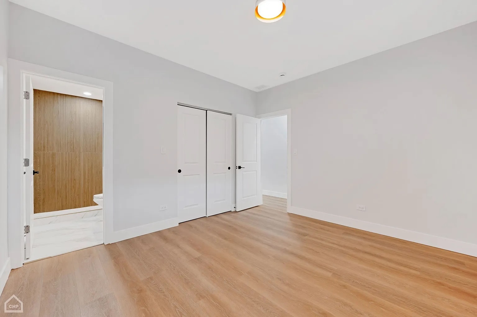 2626 W 21st Street 2 Property Photo 7