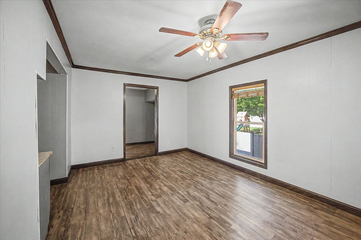 207 W Elm Street Property Photo 35