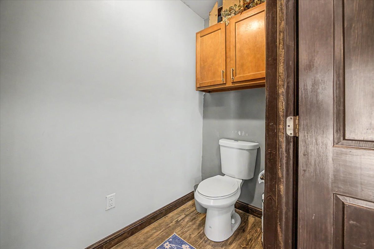 207 W Elm Street Property Photo 44