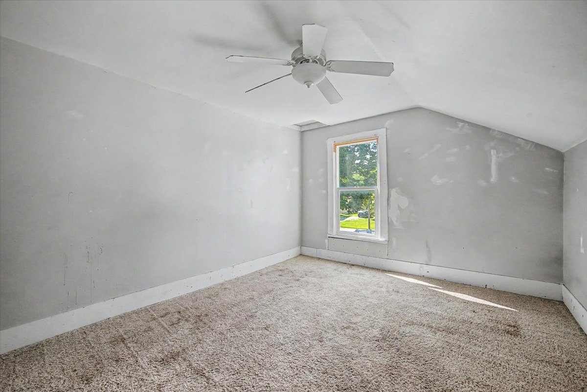 207 W Elm Street Property Photo 60