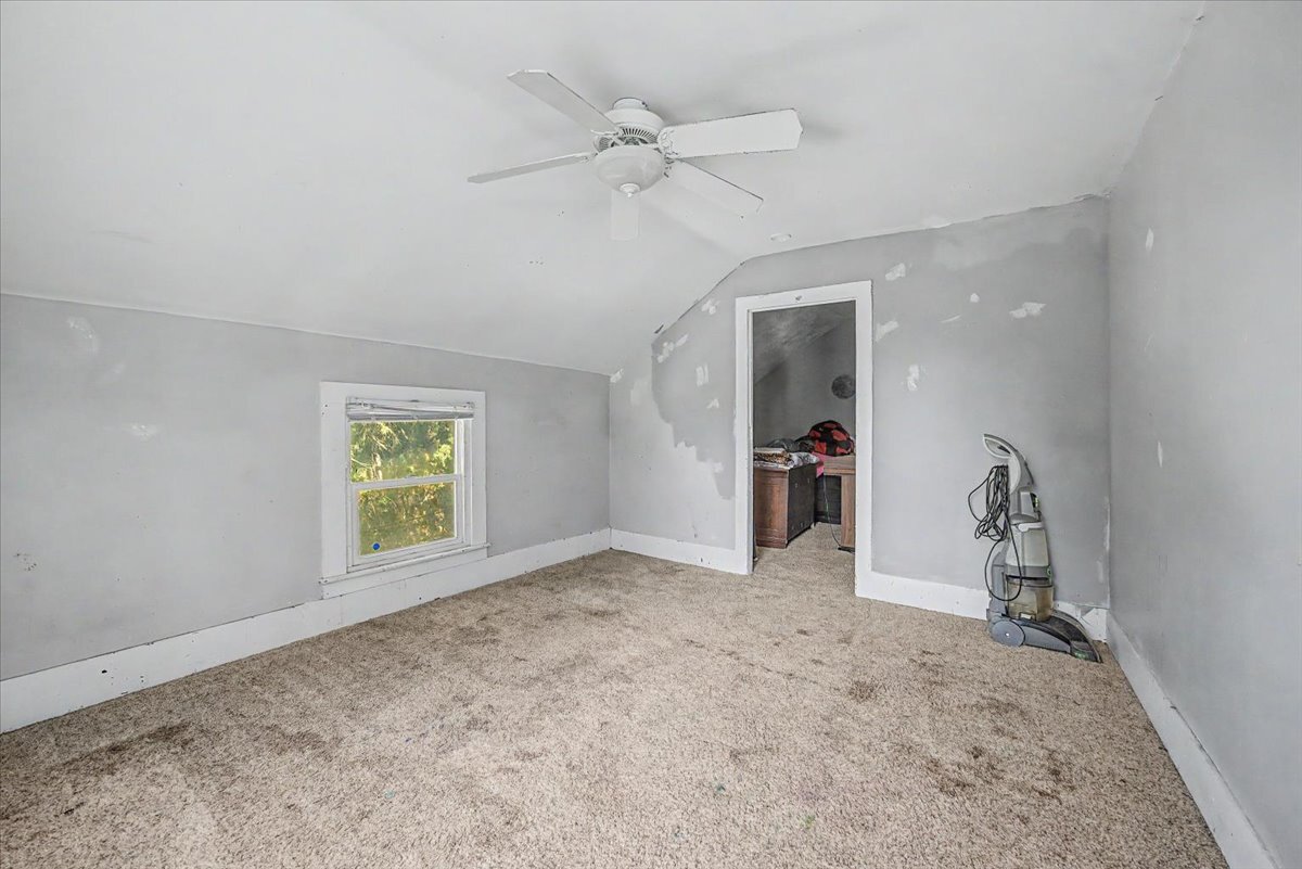 207 W Elm Street Property Photo 61