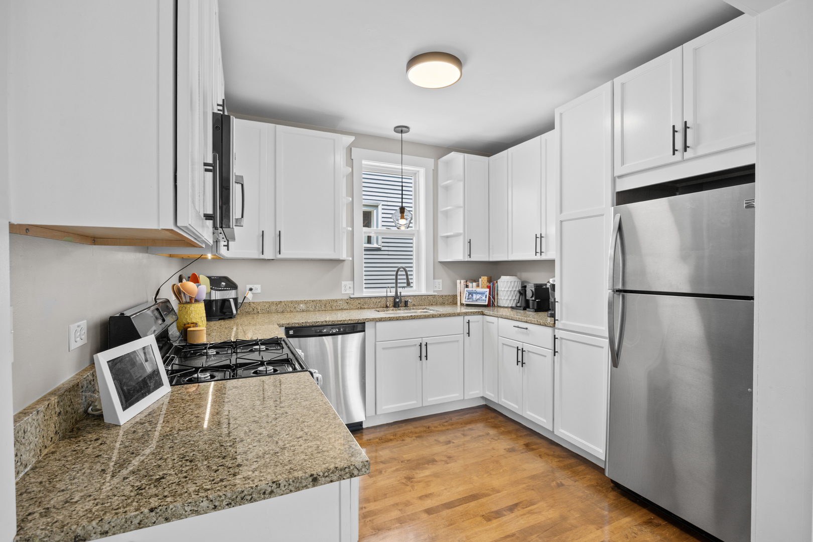 545 S Harvey Avenue Property Photo 10