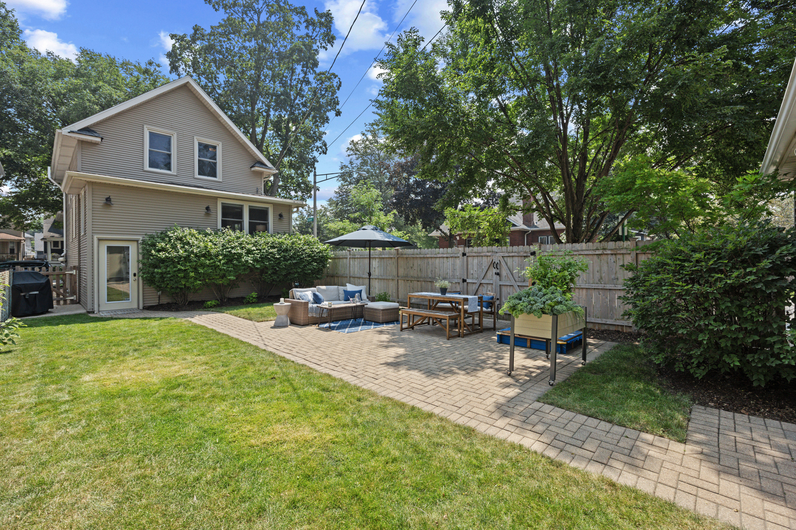 545 S Harvey Avenue Property Photo 25