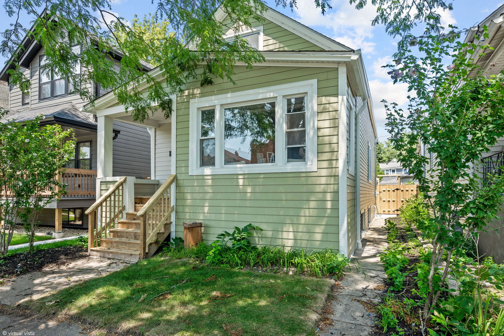 4842 W Warwick Avenue Property Photo 1