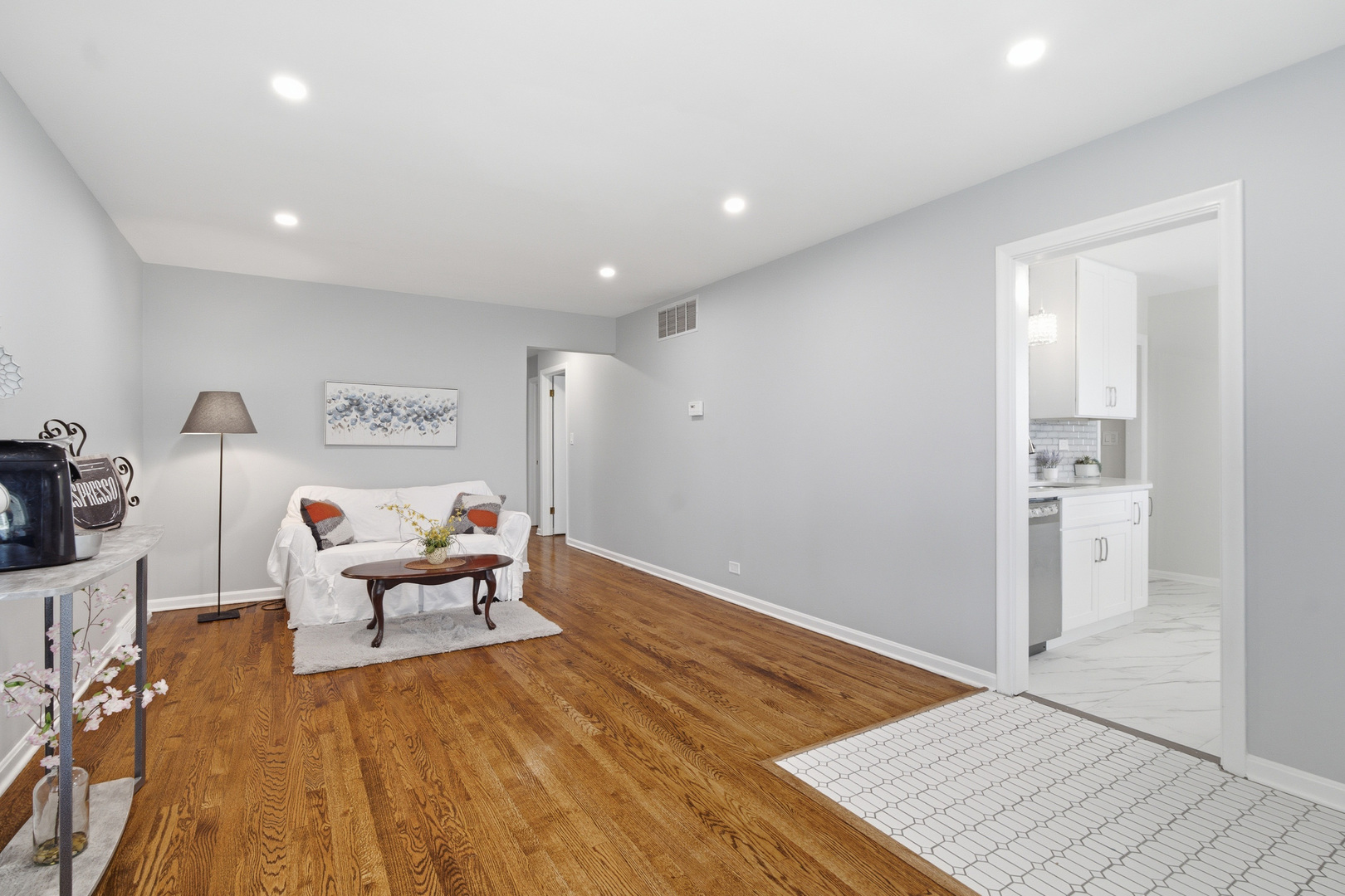 2840 Washington Street Property Photo 6