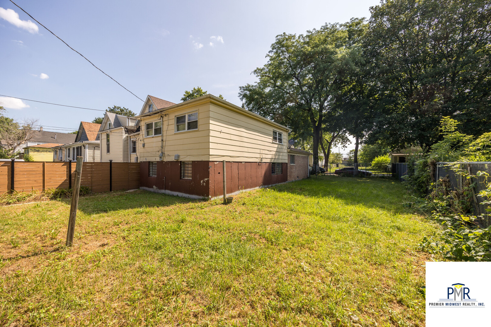 5750 S Lowe Avenue Property Photo 7