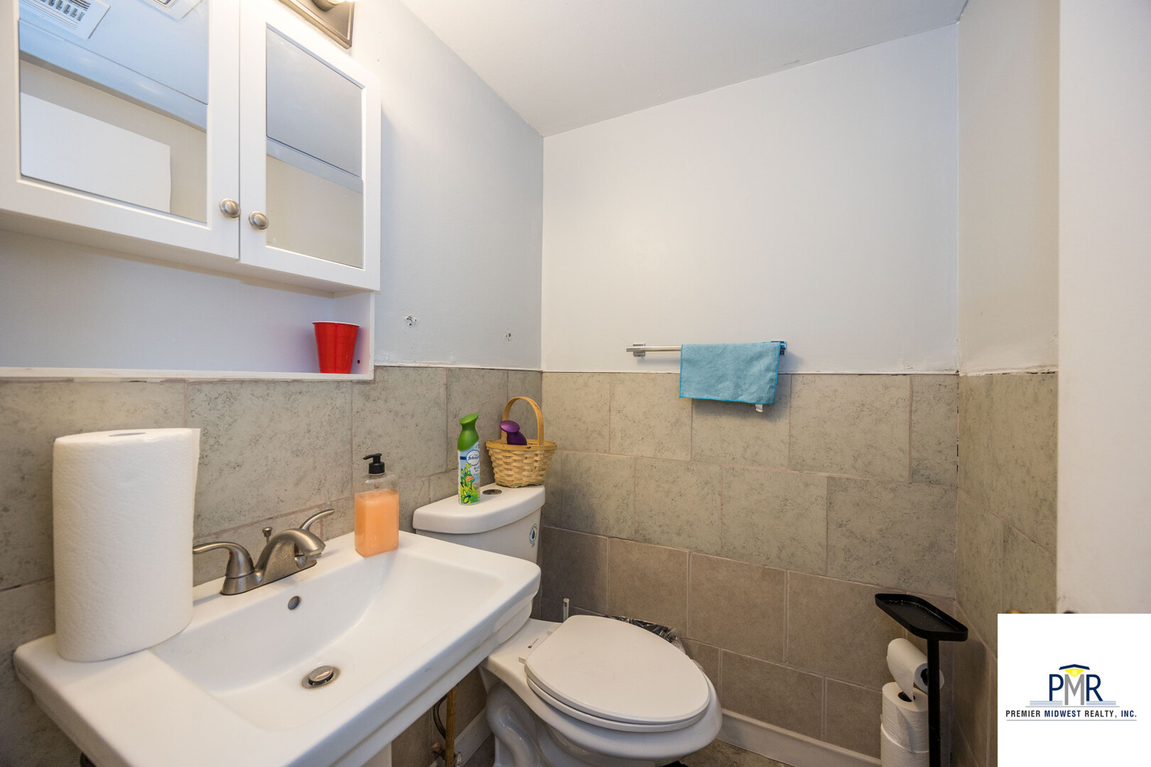 5750 S Lowe Avenue Property Photo 17