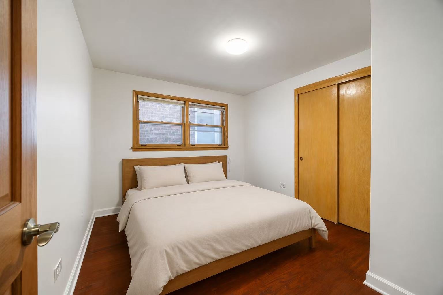 4542 S Mozart Street Property Photo 7
