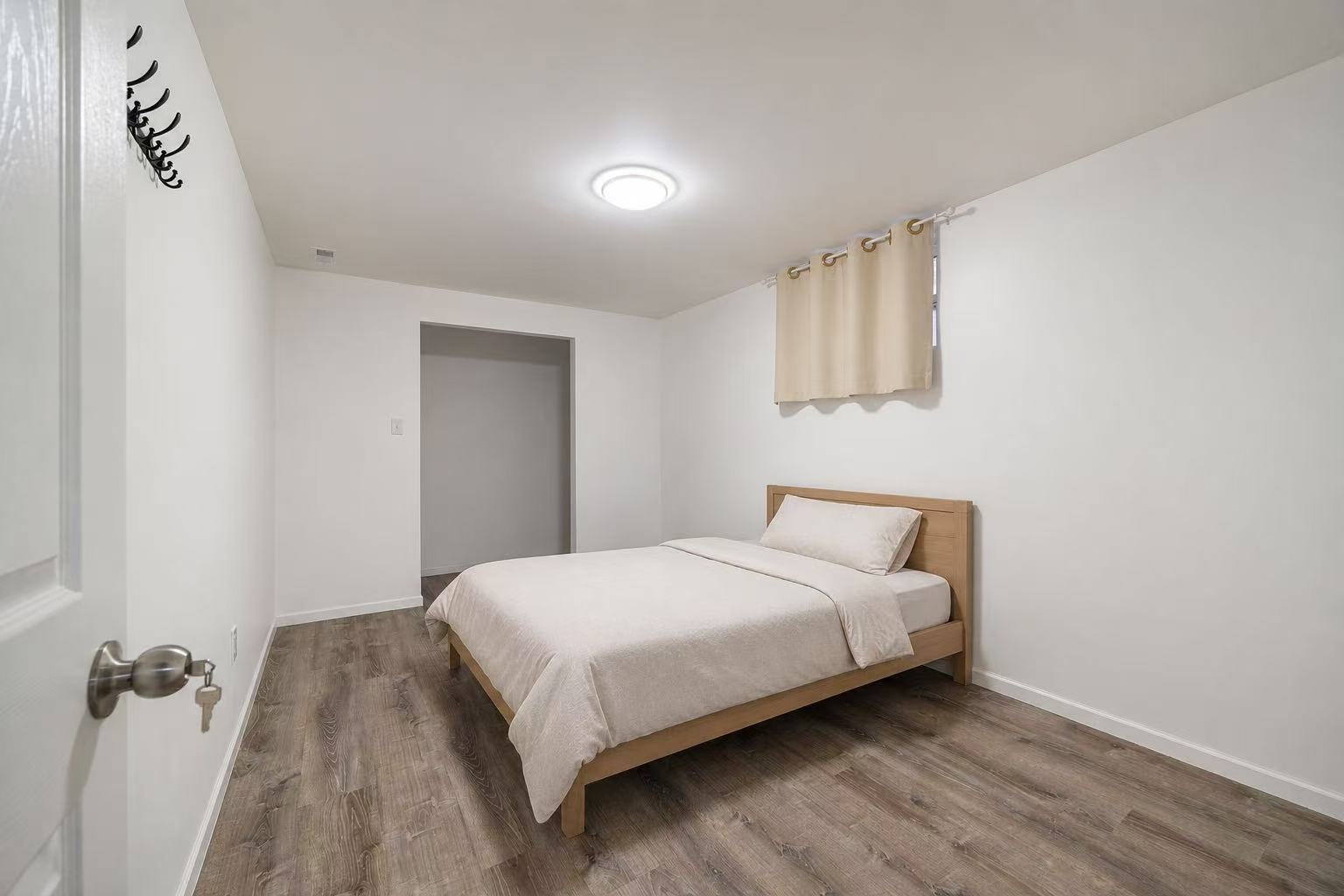4542 S Mozart Street Property Photo 11