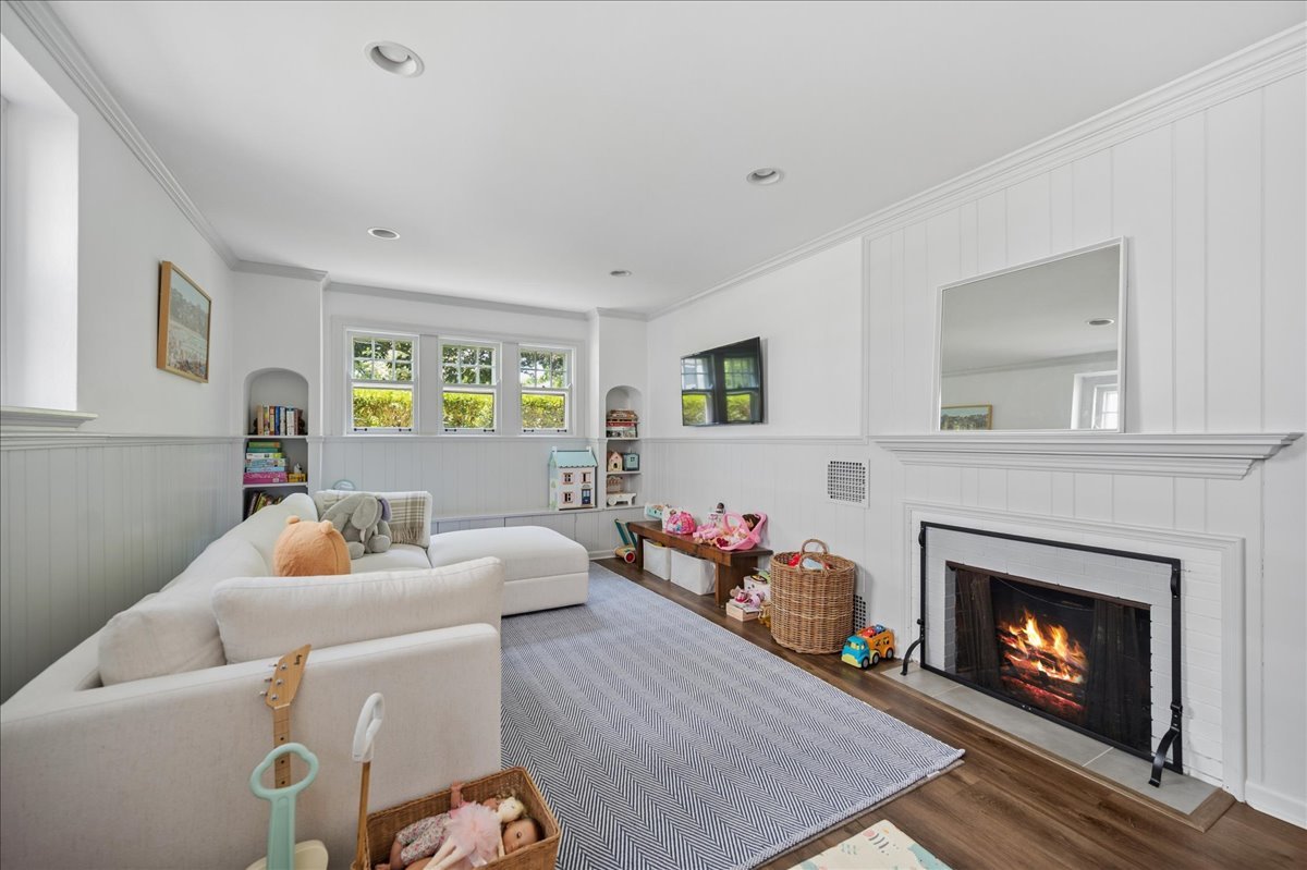 420 Brier Street Property Photo 18