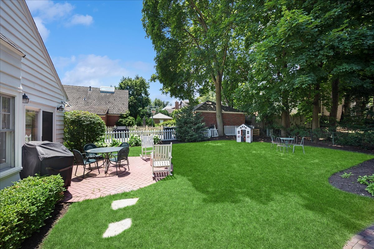 420 Brier Street Property Photo 27