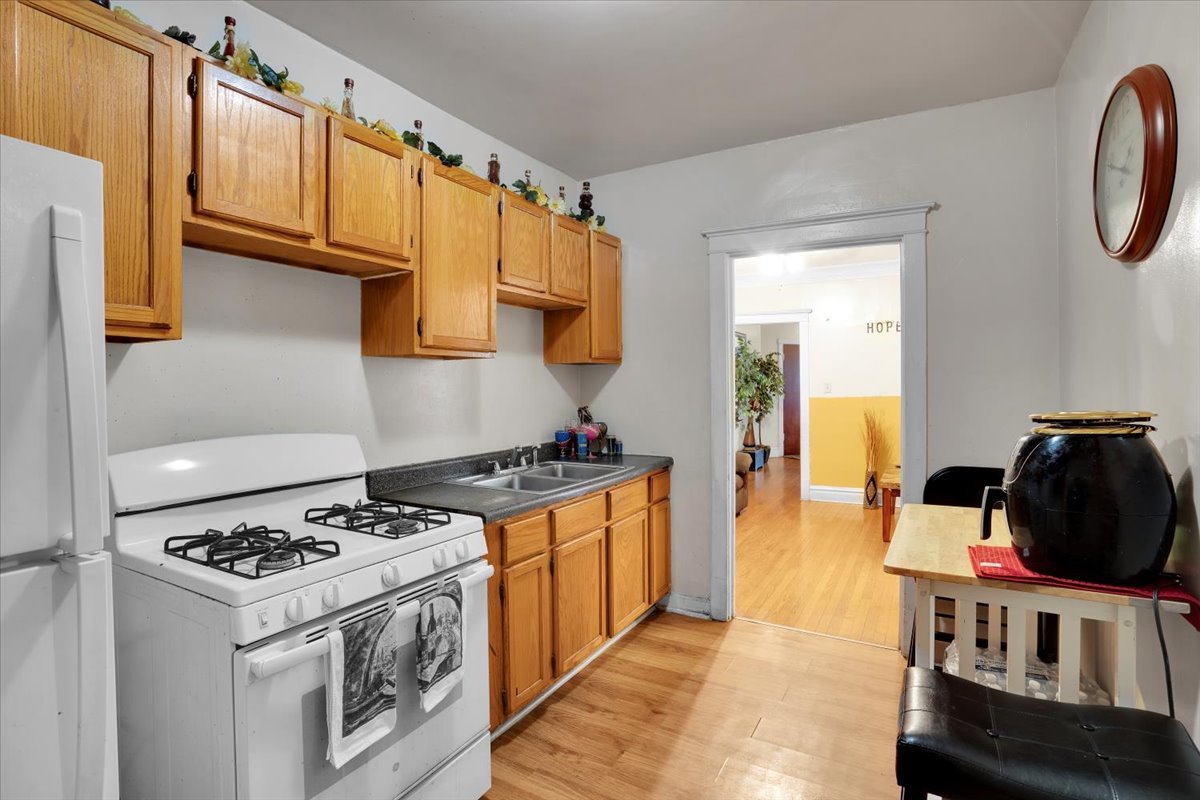 734 N Long Avenue 736-2 Property Photo 10