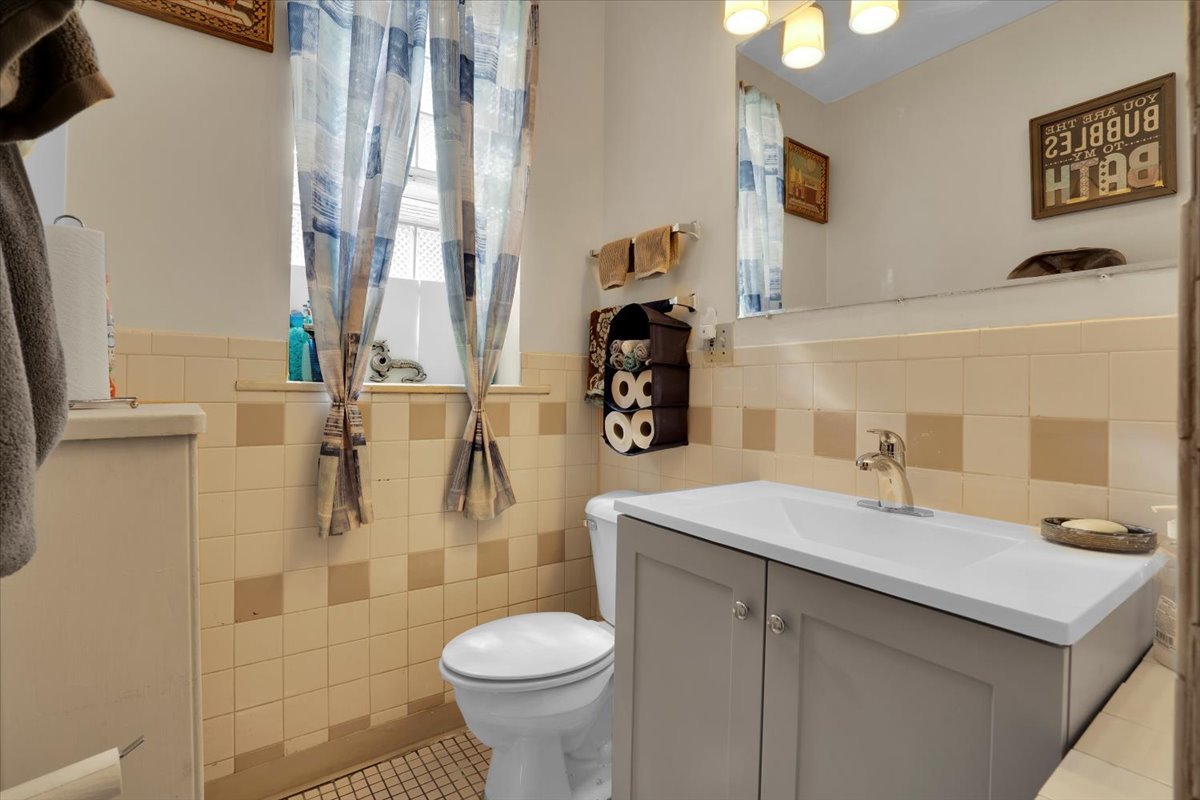 734 N Long Avenue 736-2 Property Photo 16