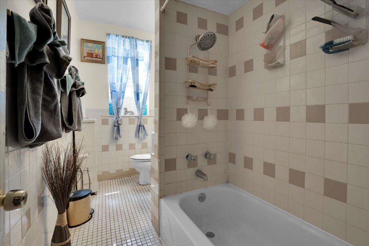 734 N Long Avenue 736-2 Property Photo 17