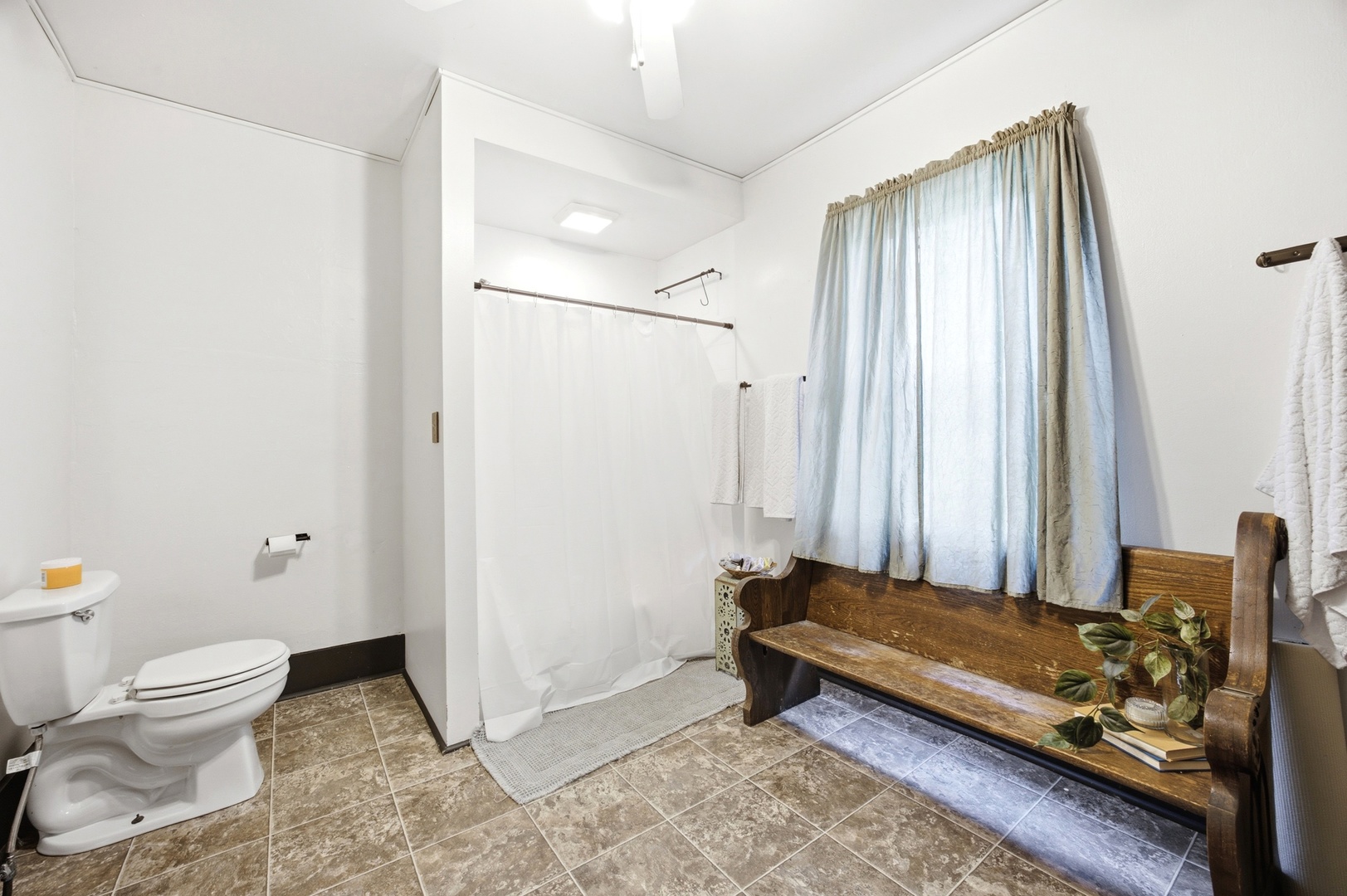10203 Main Street Property Photo 13