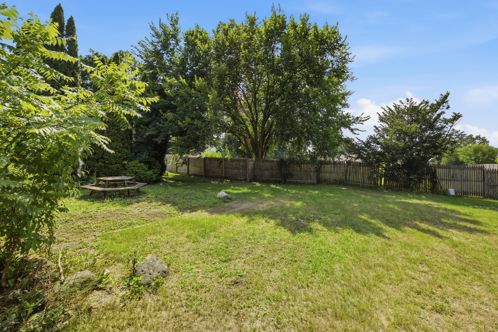 10203 Main Street Property Photo 23
