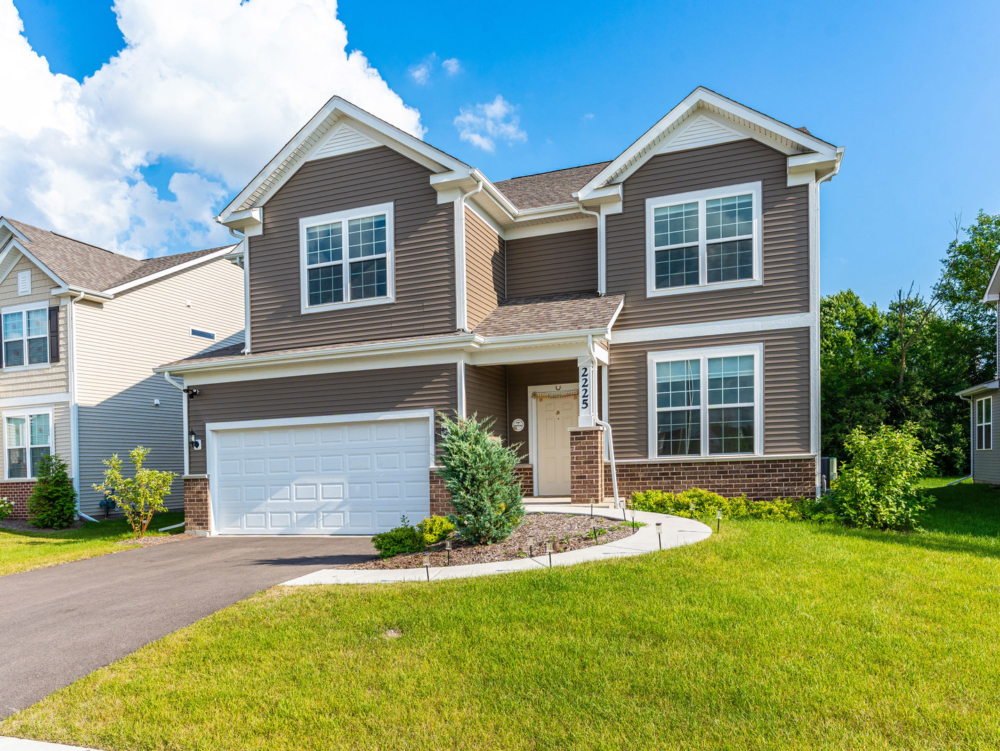2225 Bent Grass Way Property Photo 1
