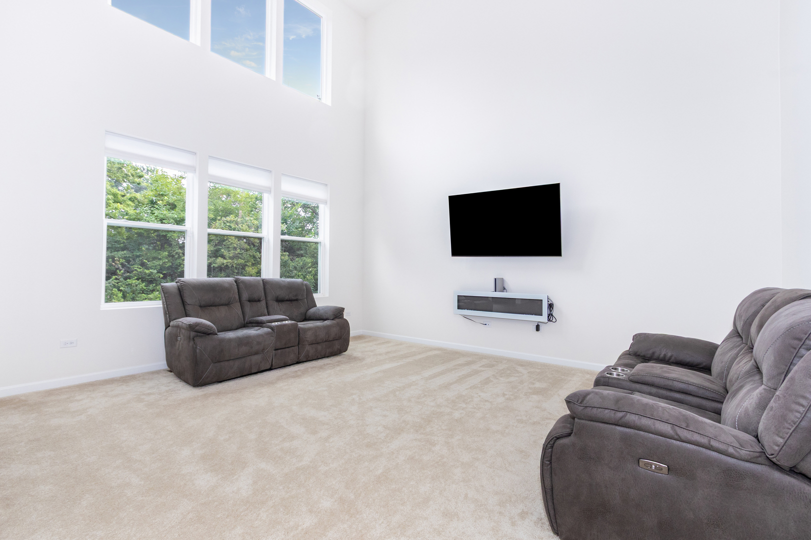 2225 Bent Grass Way Property Photo 5