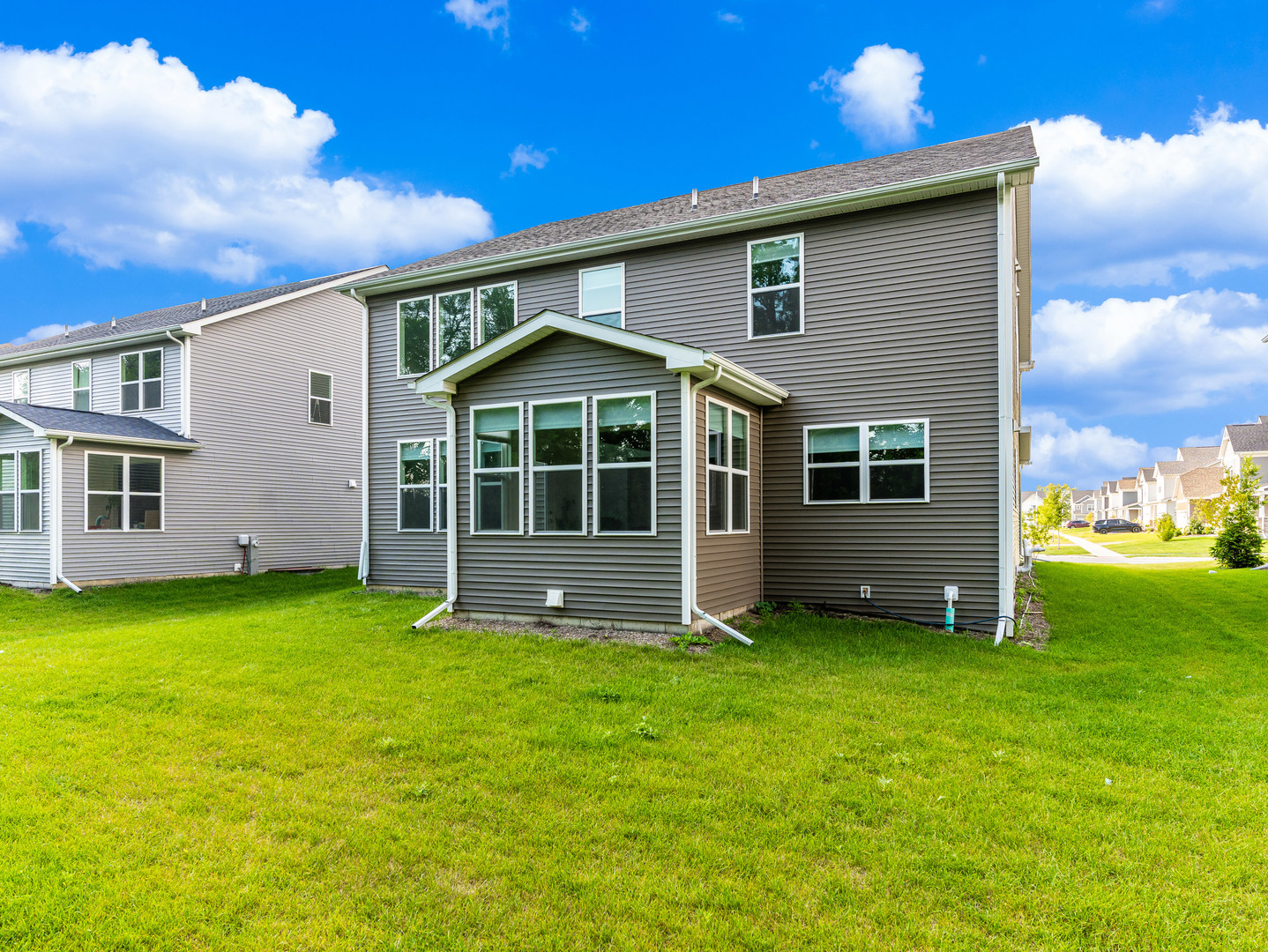 2225 Bent Grass Way Property Photo 32