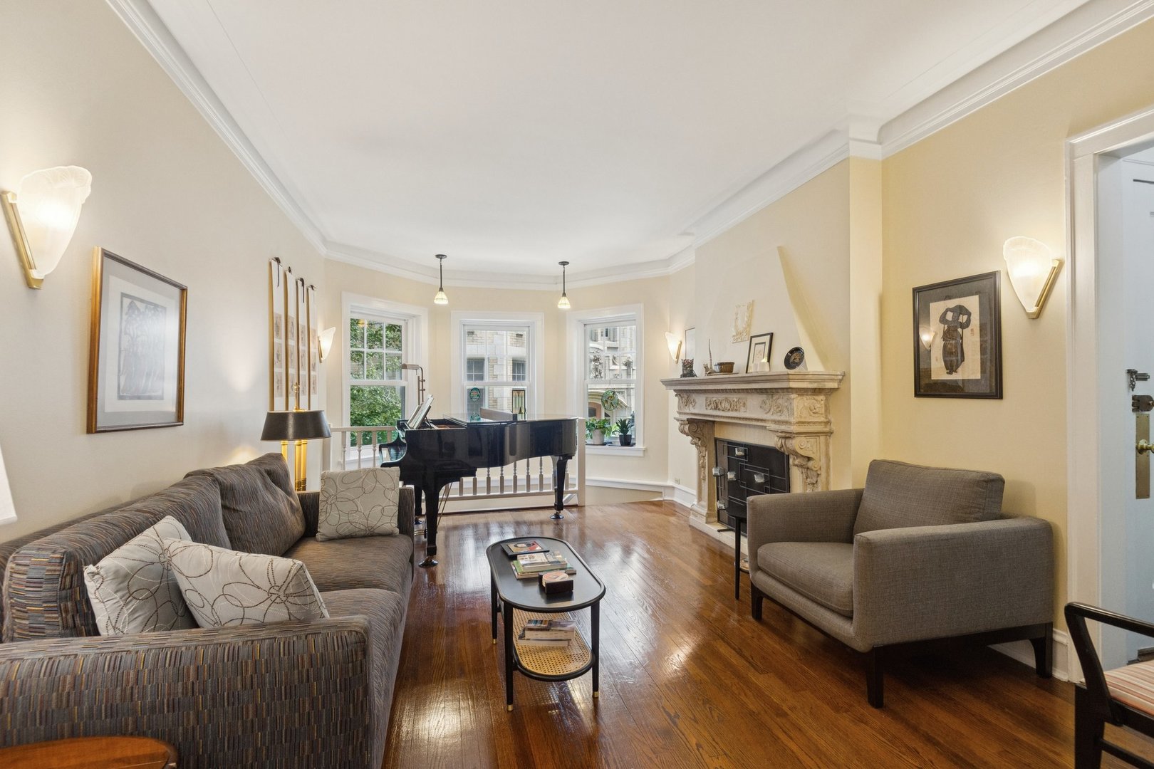 542 W Brompton Avenue 1n Property Photo 3