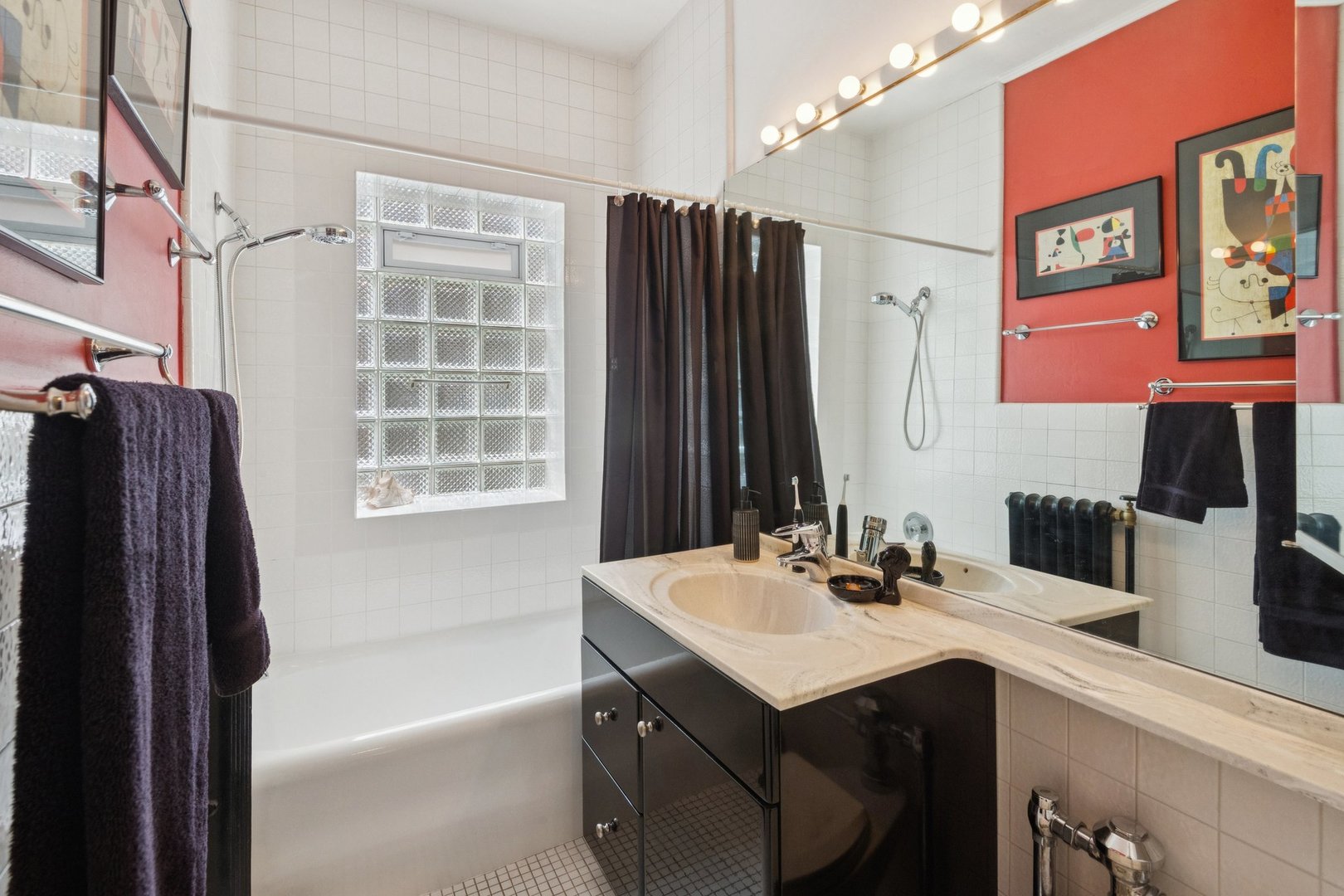 542 W Brompton Avenue 1n Property Photo 9