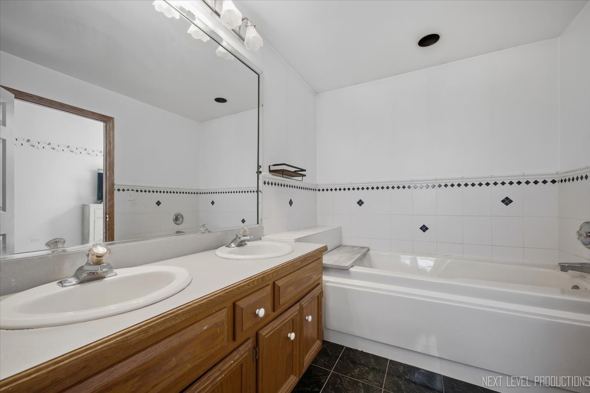 2515 Northlake Court Property Photo 24