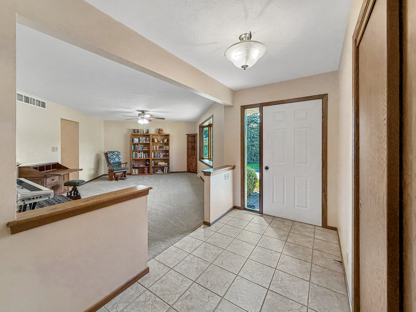 829 Sutton Place Property Photo 5