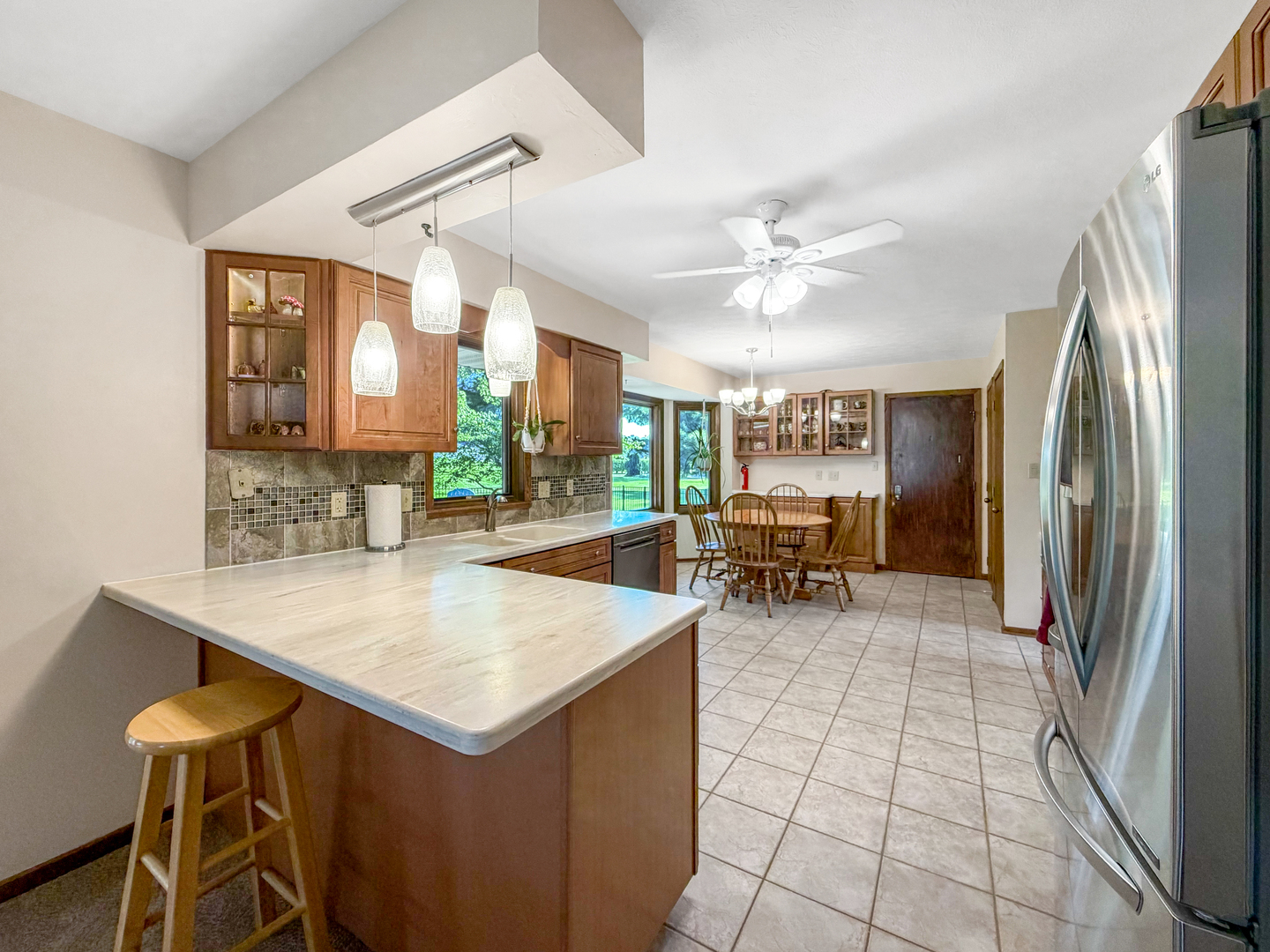 829 Sutton Place Property Photo 12
