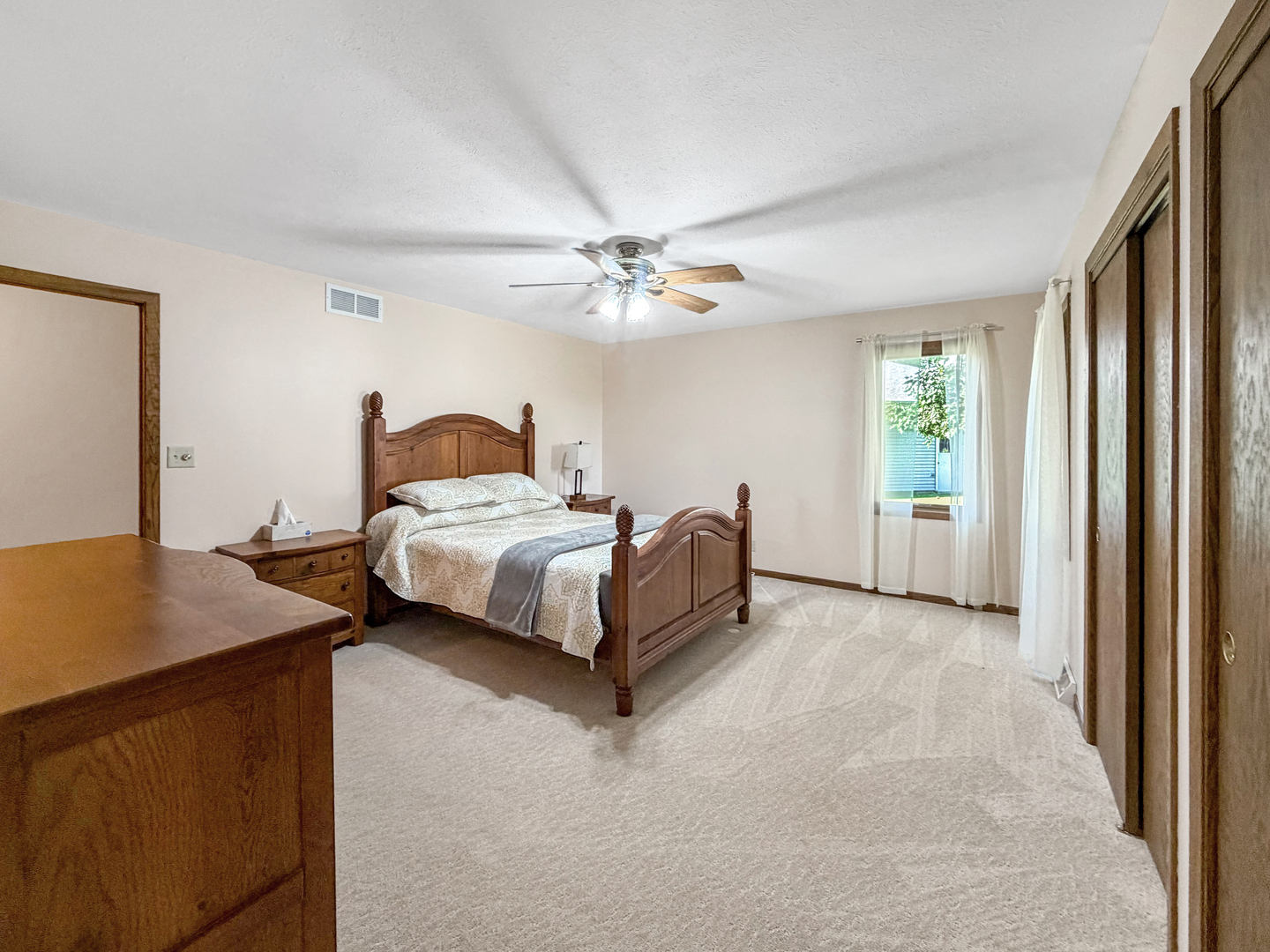 829 Sutton Place Property Photo 19