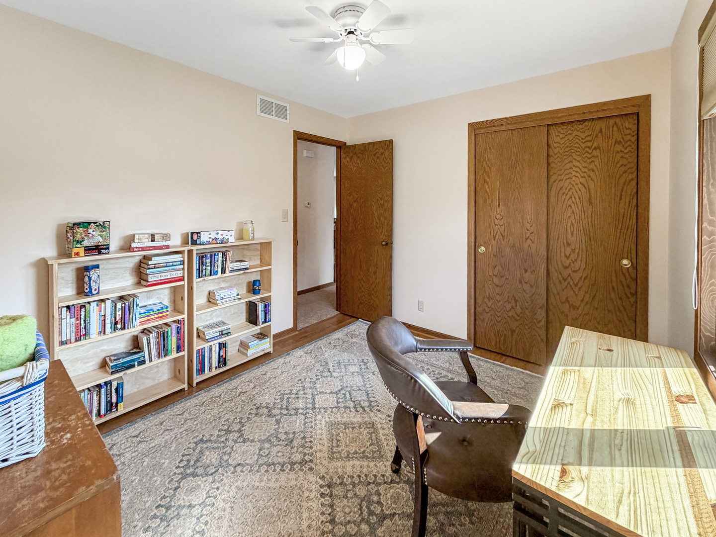 829 Sutton Place Property Photo 27