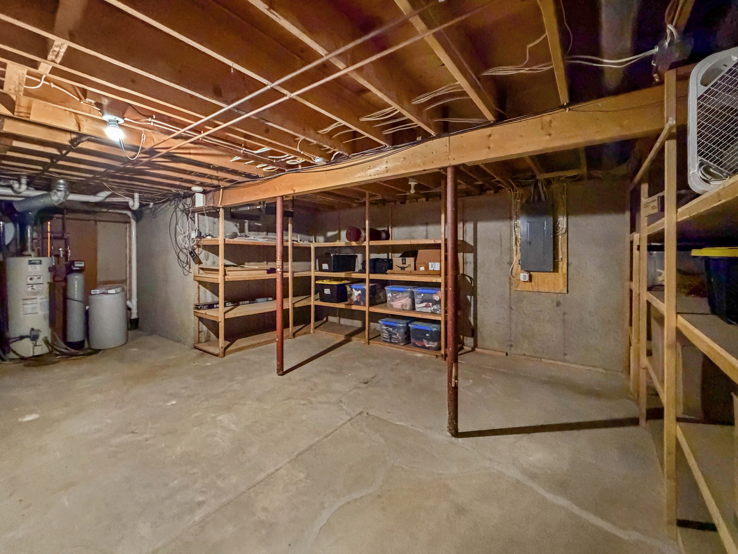 829 Sutton Place Property Photo 40