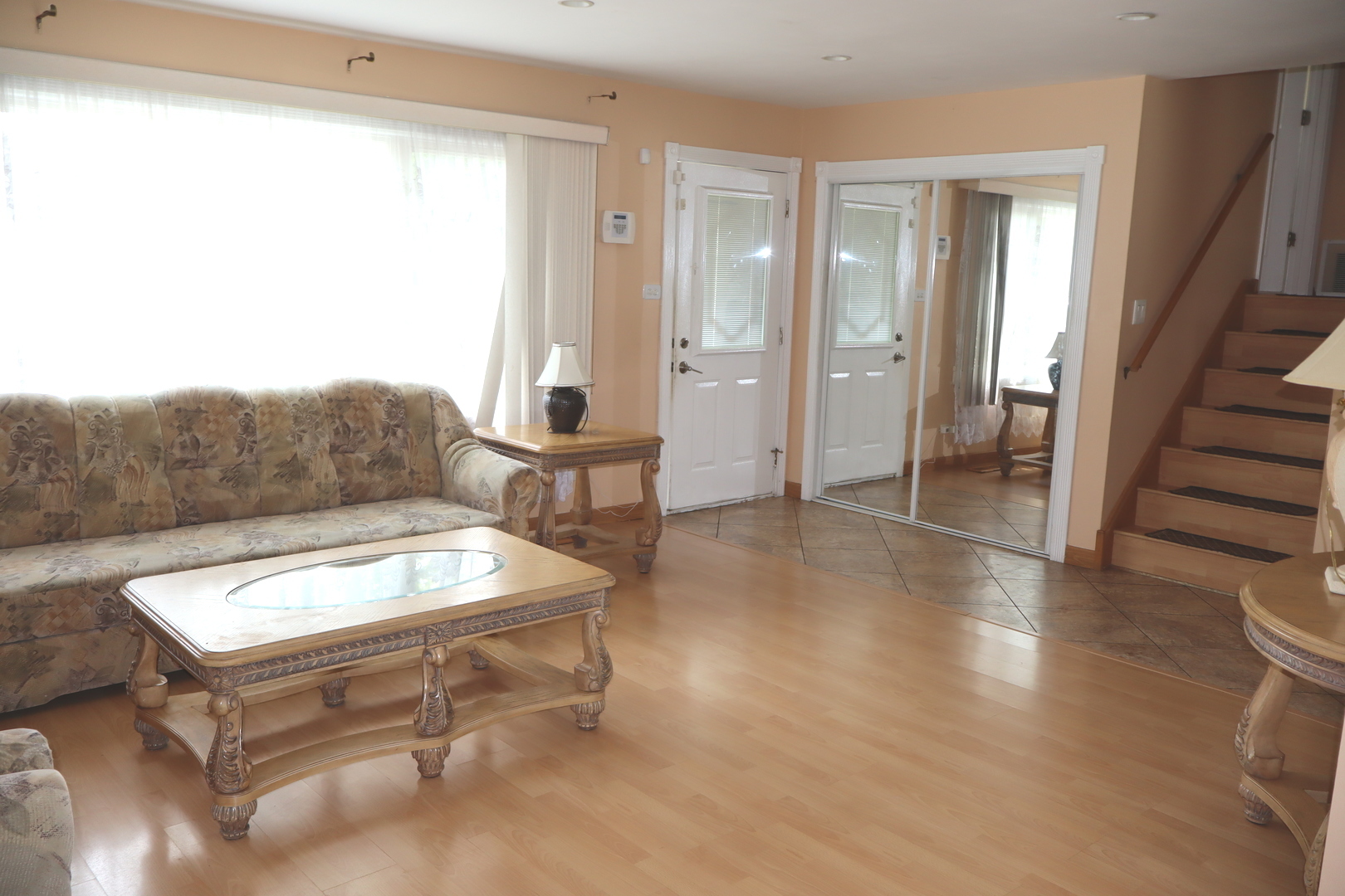 182 Roxbury Lane Property Photo 3