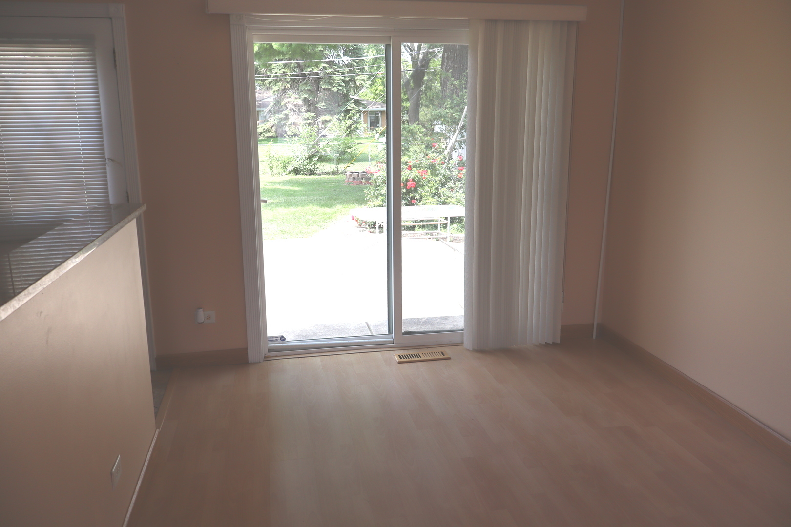 182 Roxbury Lane Property Photo 7