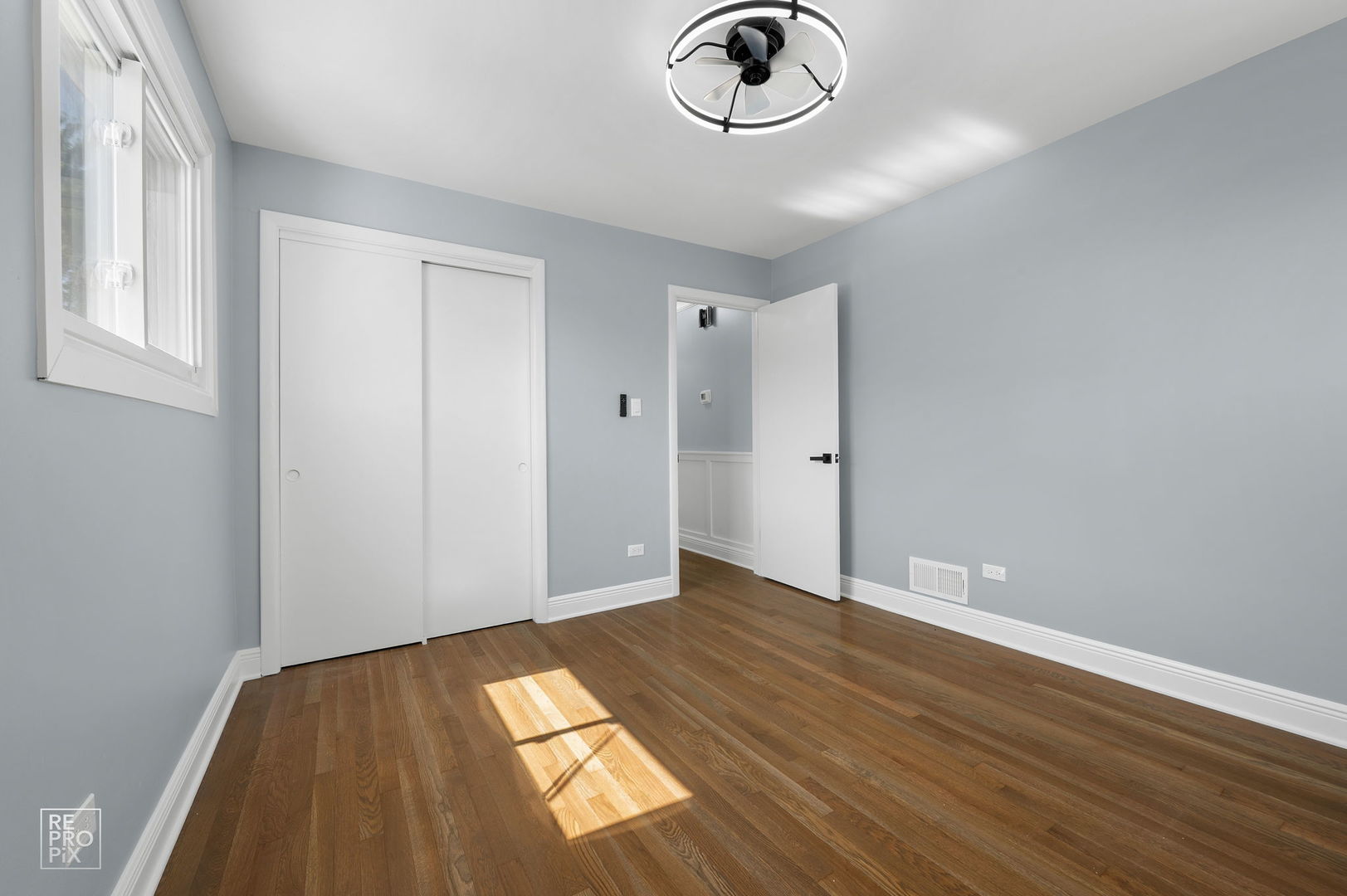 4329 W 81st Street Property Photo 9