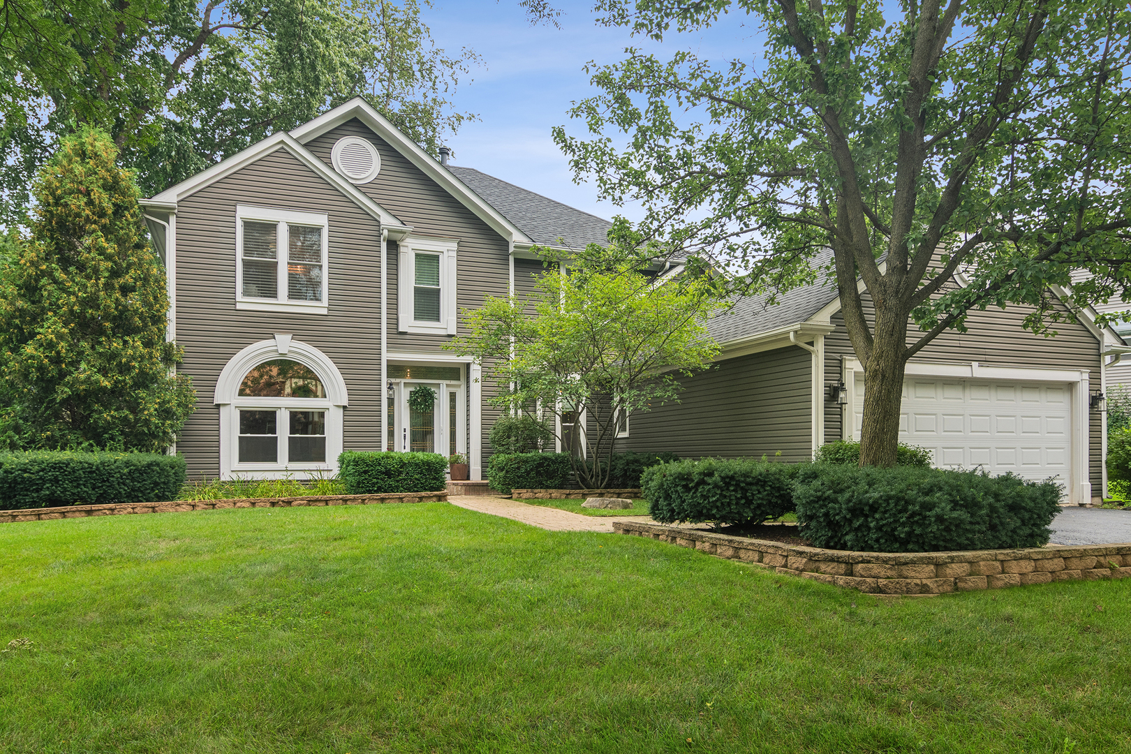 171 Southfield Drive Property Photo 1