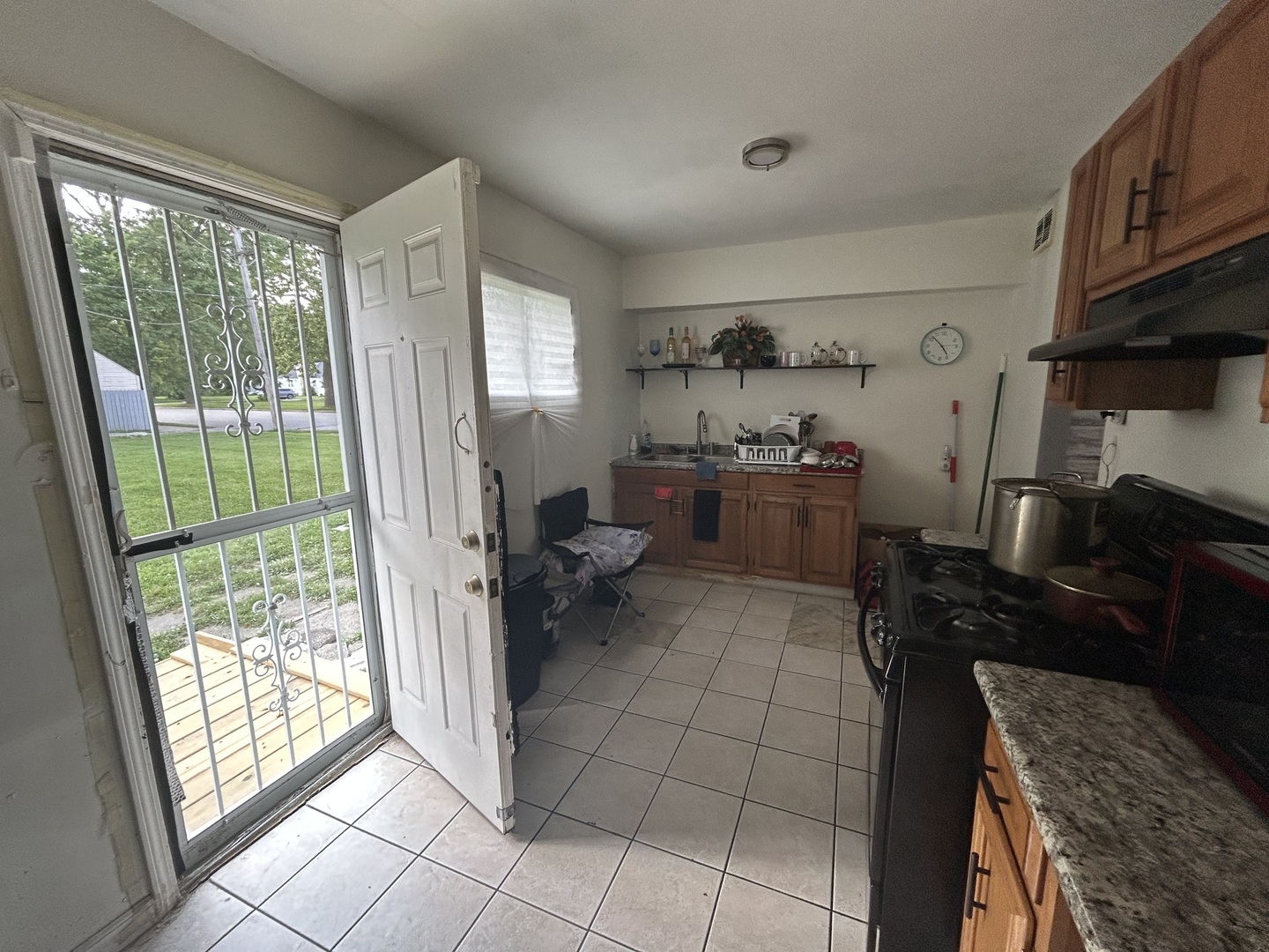 15100 Honore Avenue Property Photo 4