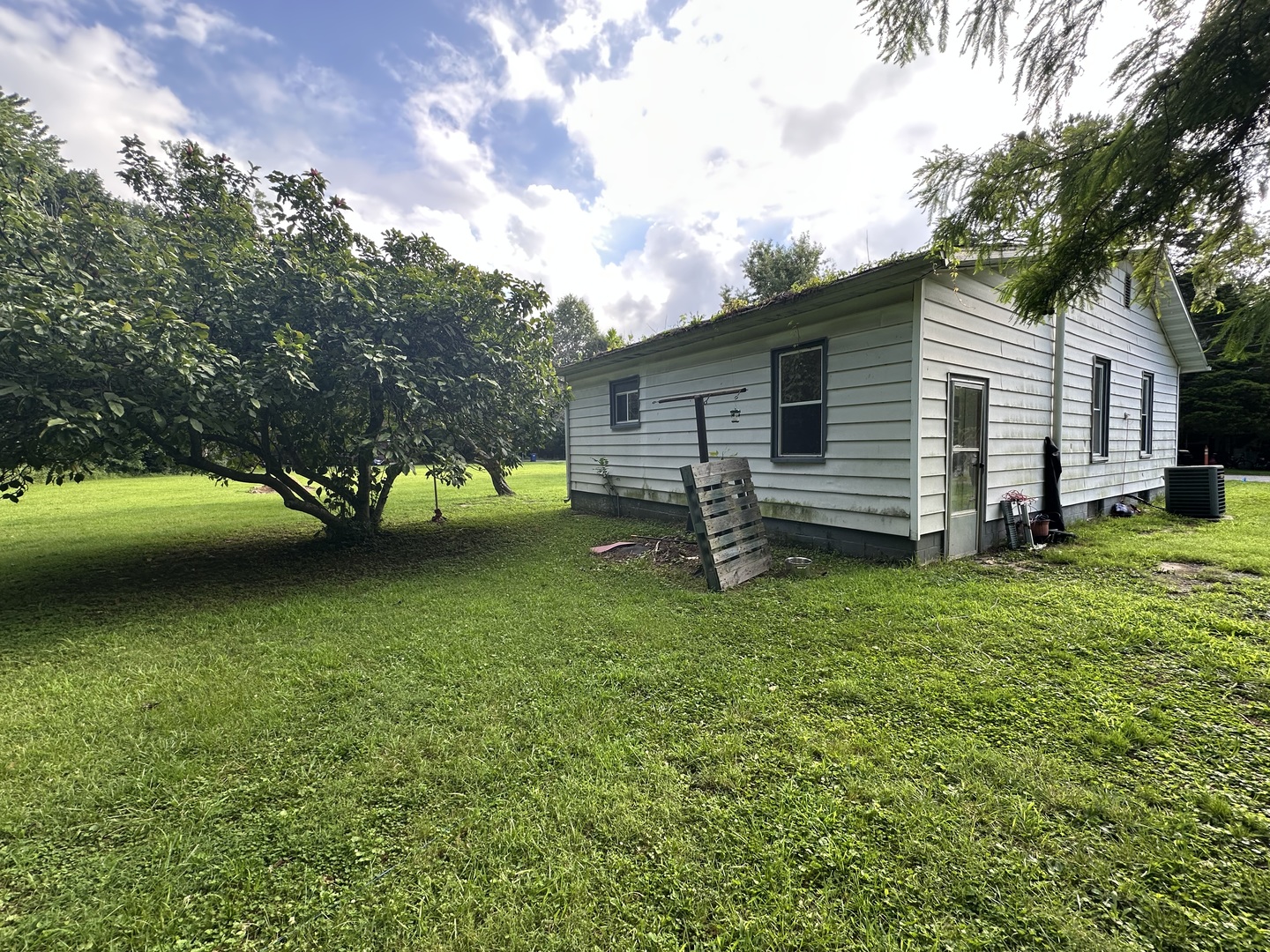 1603 West Road Property Photo 4