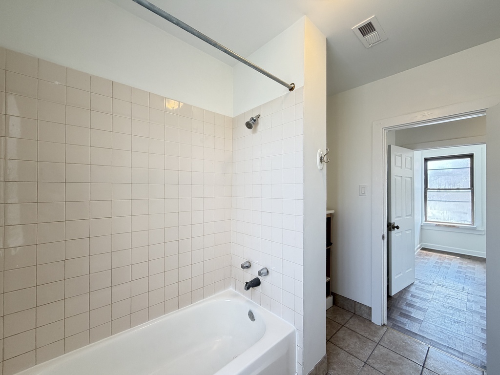 1609 N Mcvicker Street Ch2 Property Photo 20
