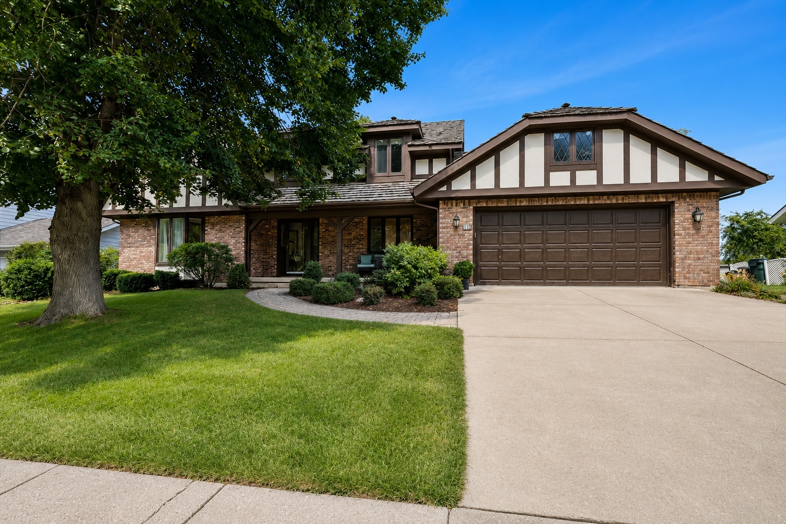 612 Paddock Lane Property Photo 1