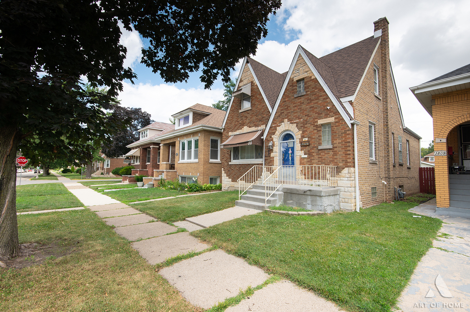 3805 Euclid Avenue Property Photo 4