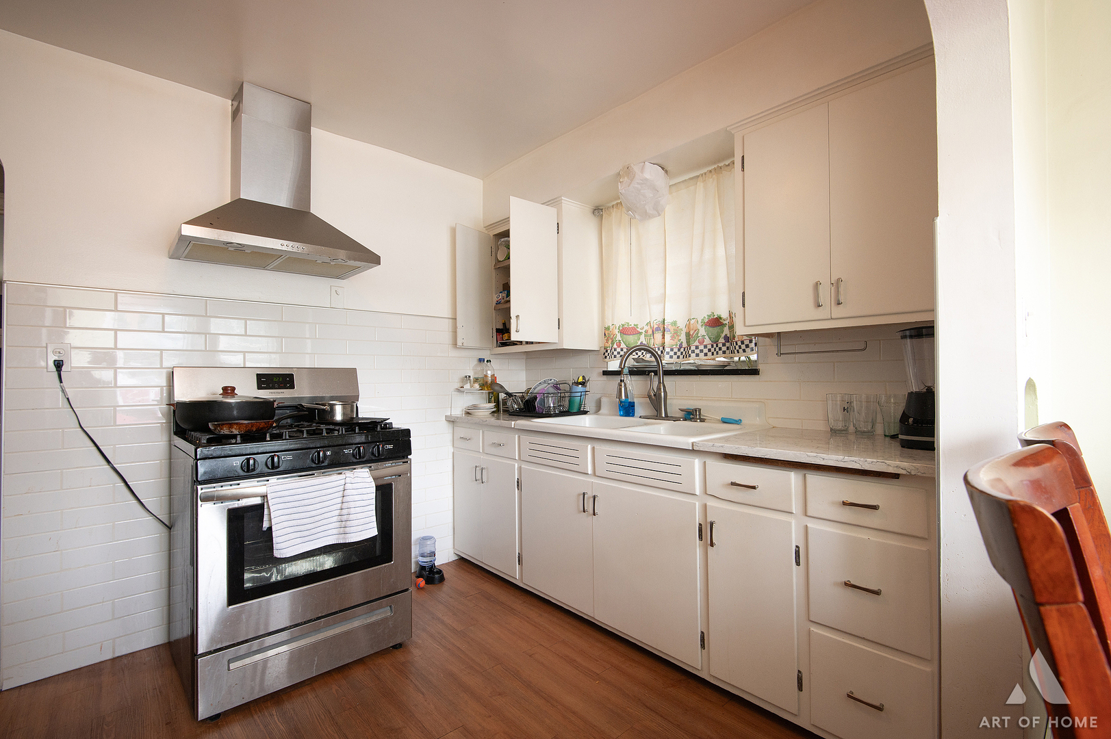 3805 Euclid Avenue Property Photo 8