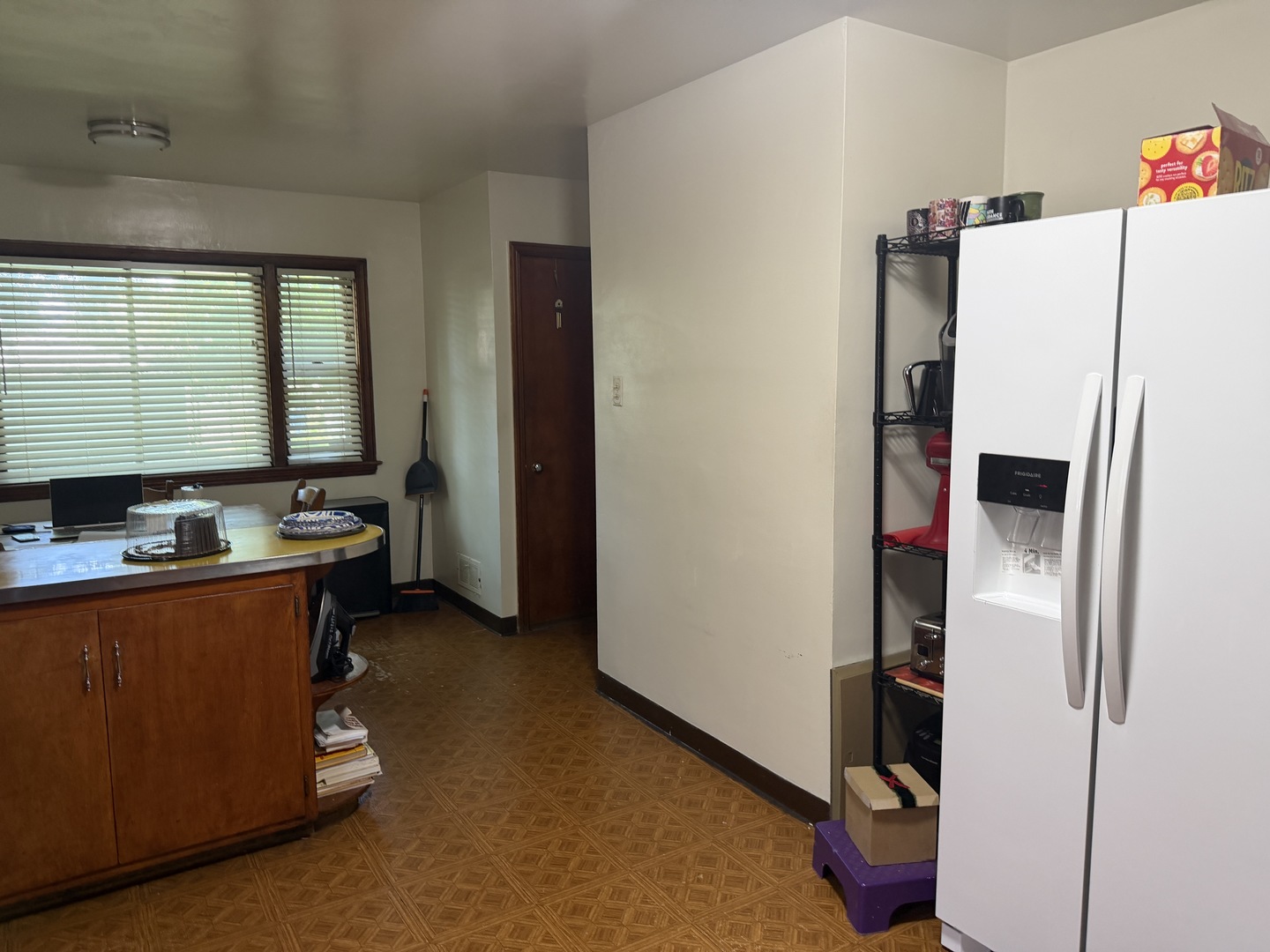 8504 S Prairie Avenue Property Photo 8