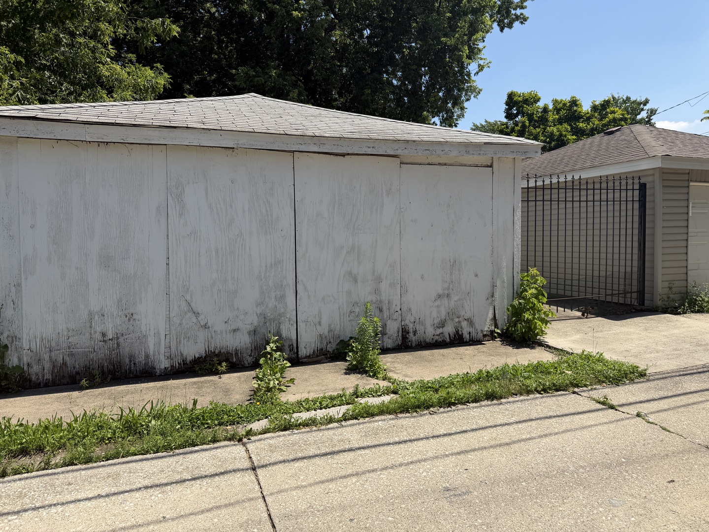 8504 S Prairie Avenue Property Photo 17