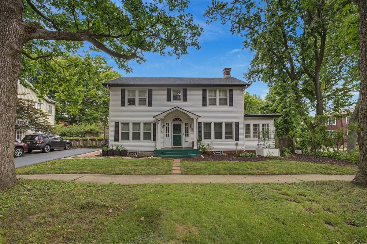 802 W Indiana Avenue Property Photo 1