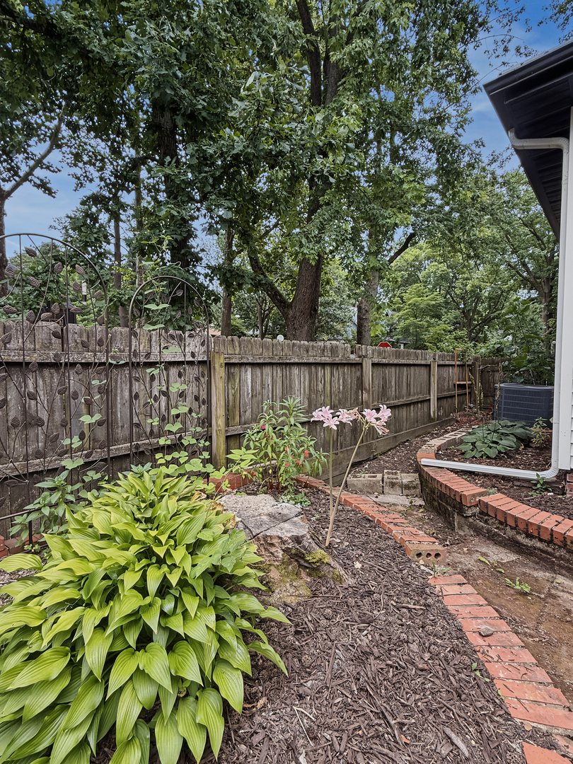 802 W Indiana Avenue Property Photo 45