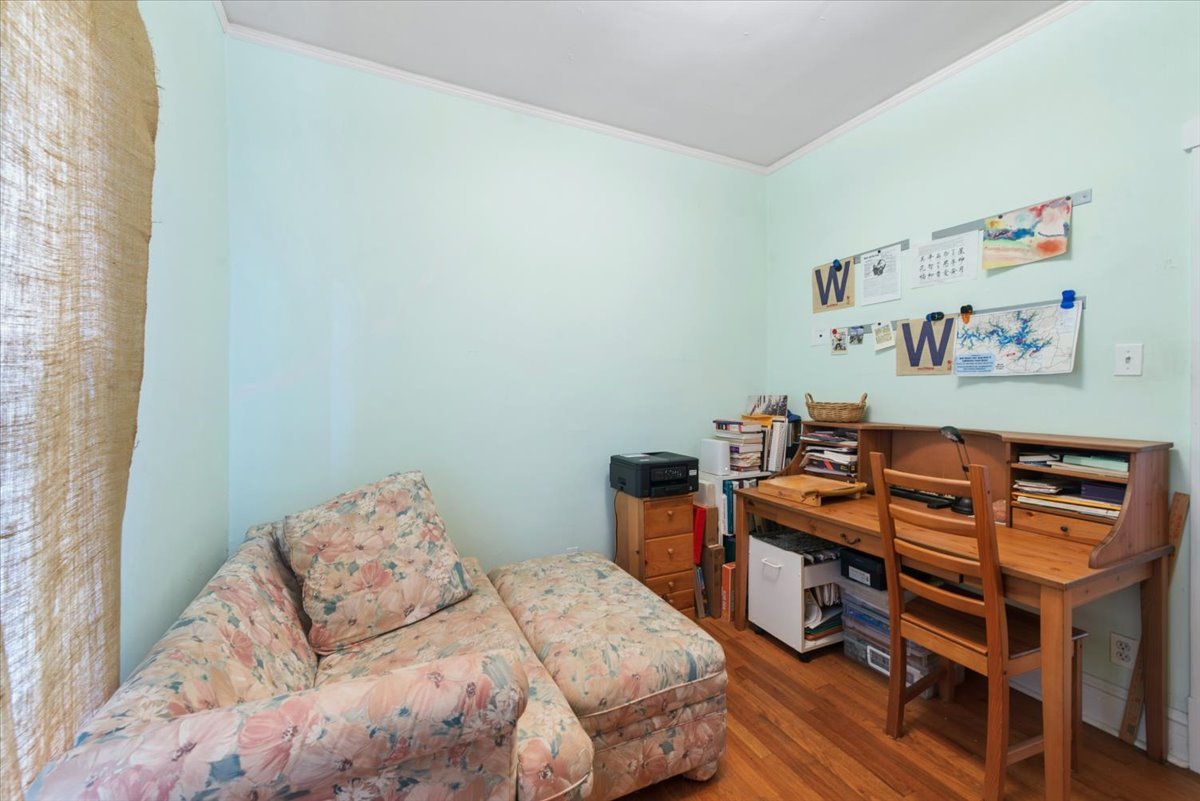 5058 W Barry Avenue Property Photo 15